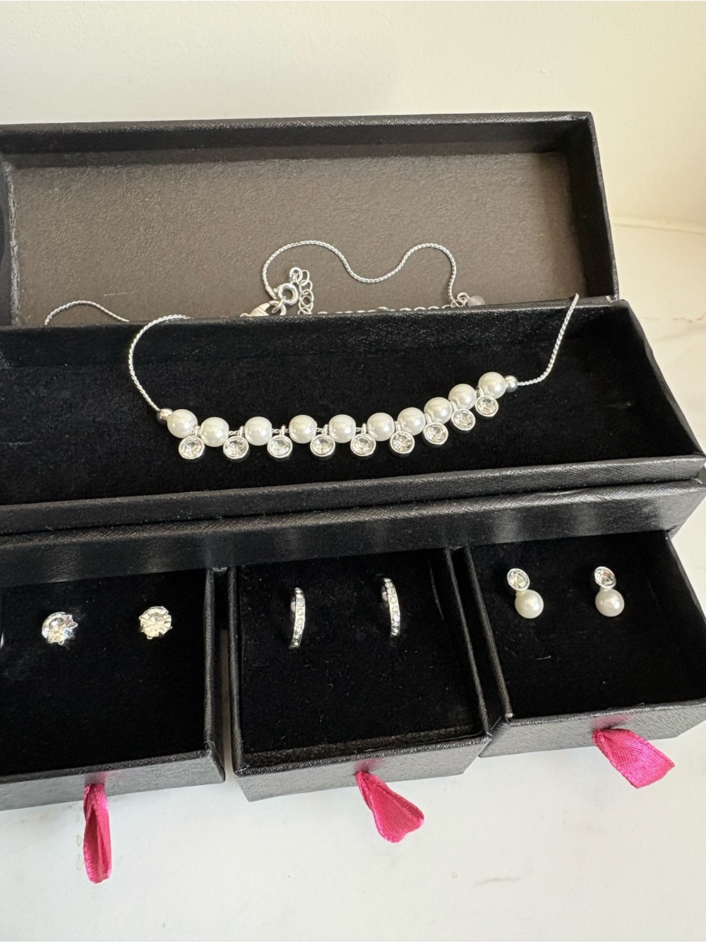Avon Pearl & Rhinestone Necklace & 3 Earrings Set | Bridal Collection NIB
